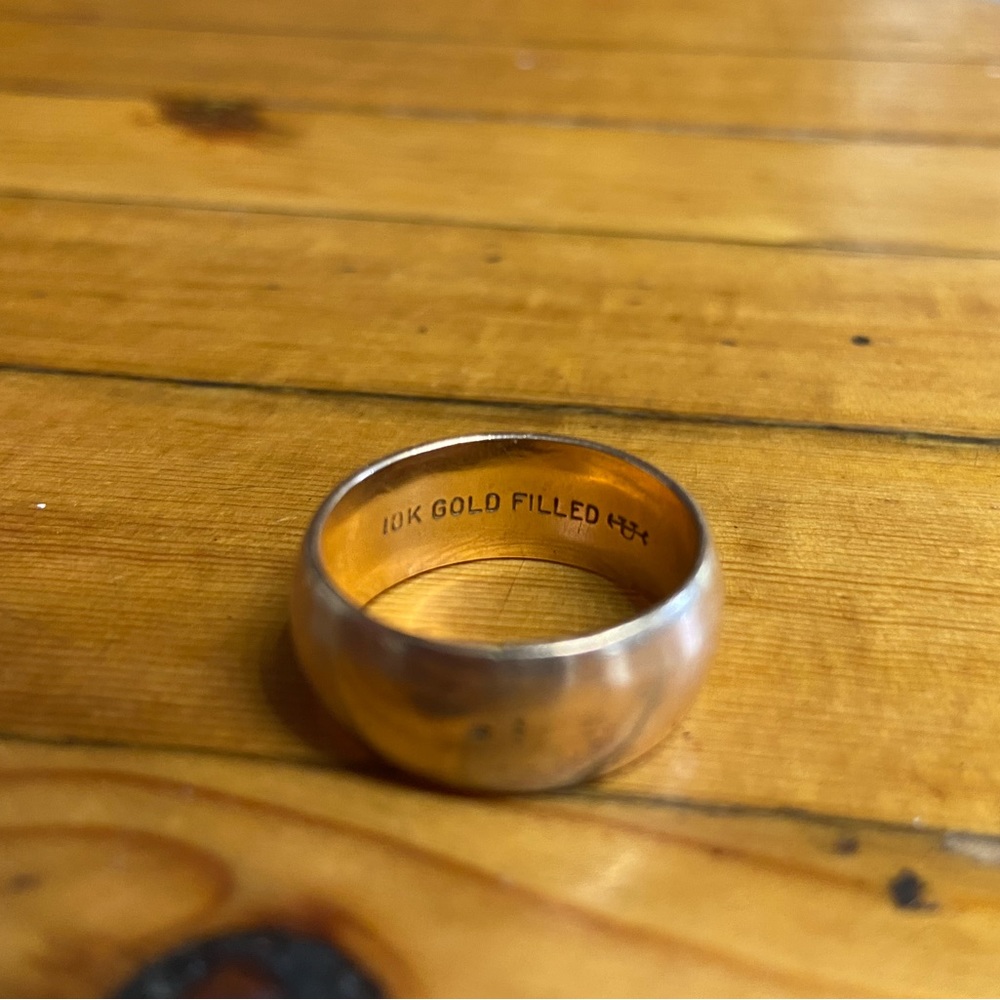10k gold filled dome ring SZ 8.5/9